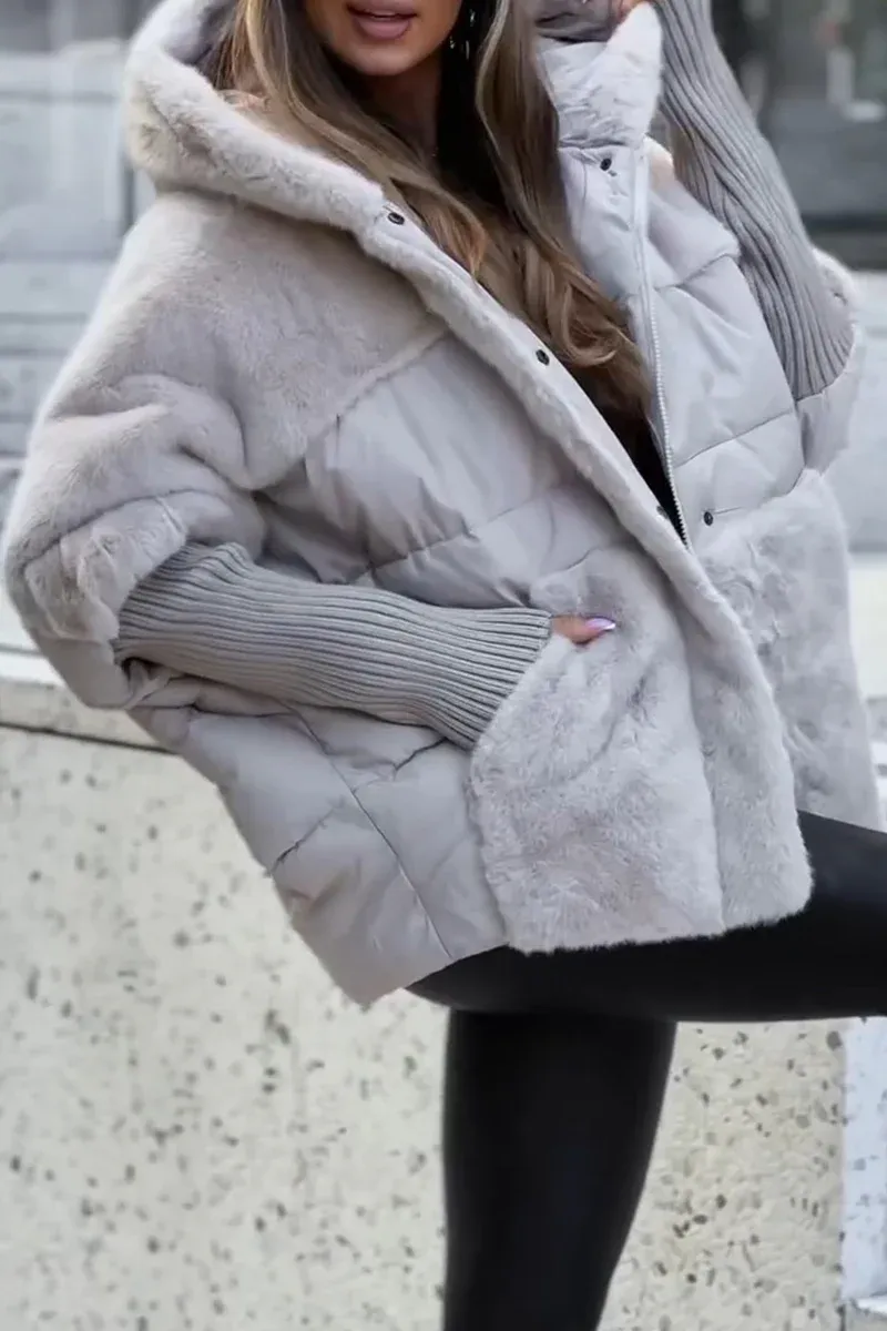 Women's Oversized Winter Hooded Puffer Jacket – Fashionable Warm Everyday Outerwear