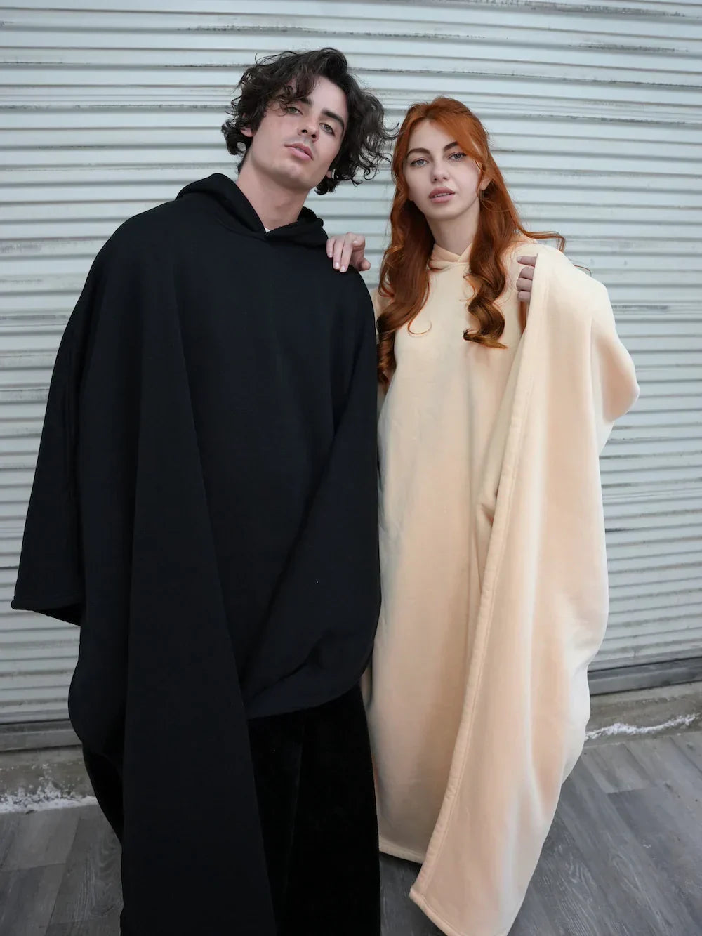 Women's Oversized Hooded Lounge Blanket – Cozy Relaxation Hoodie
