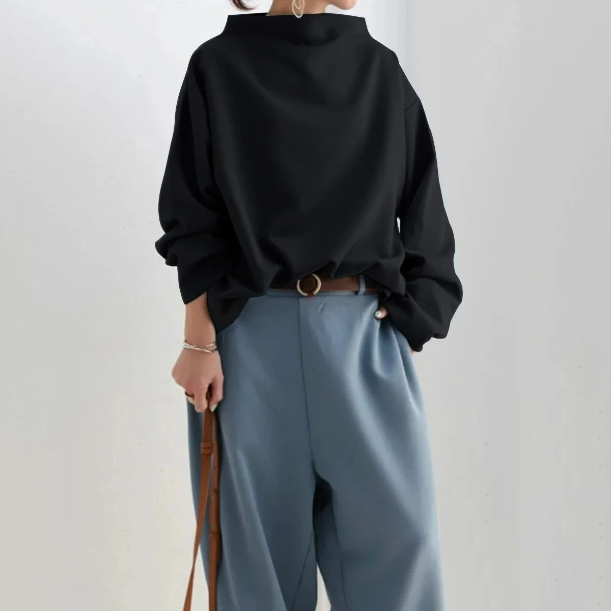 Women's Oversized Long Sleeve Pullover Sweater – Relaxed Modern Casual Style