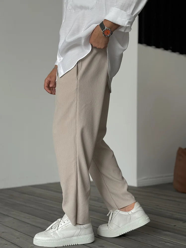 Men's Modern Pleated Relaxed Fit Trousers – Versatile Everyday Comfort Pants