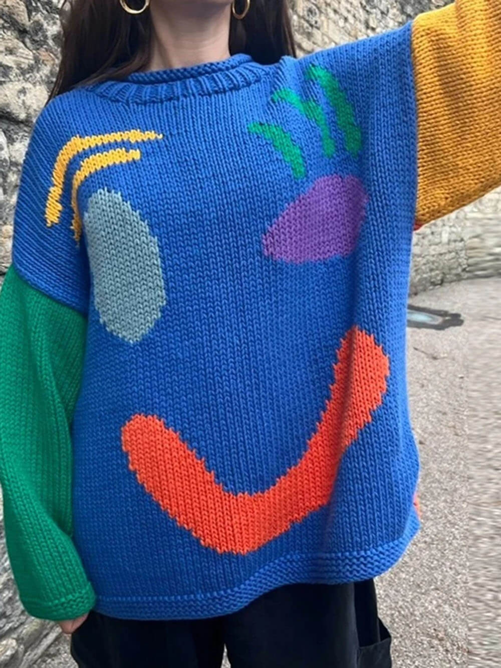 Women's Playful Abstract Face Knit Sweater - Feel-Good Statement Casual Pullover
