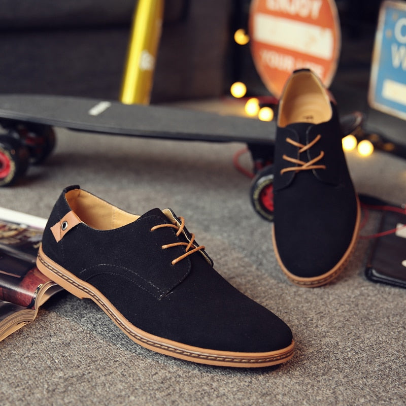 Men's Classic Oxford Lace-Up Dress Shoes for Business and Casual Style