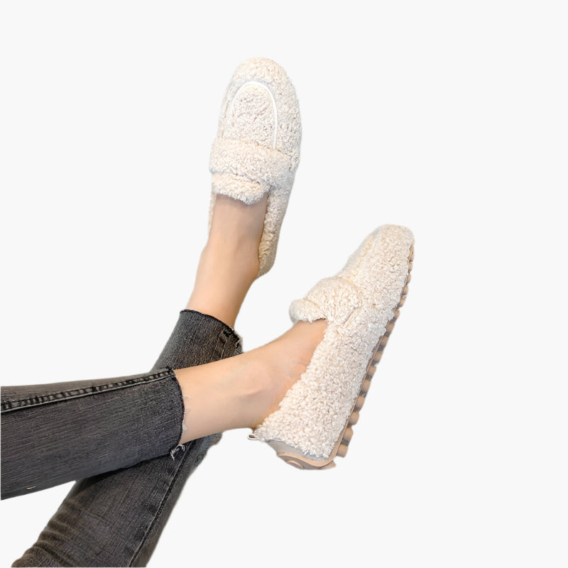 Women's Cozy Slip-On Indoor Slippers - Plush Comfort, Modern Style, Non-Slip Home Shoes