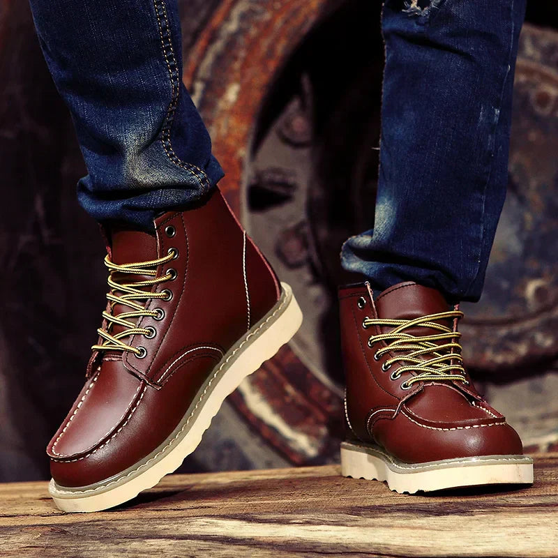 Men's Retro Lace-Up Winter Boots for Everyday and Outdoor Use