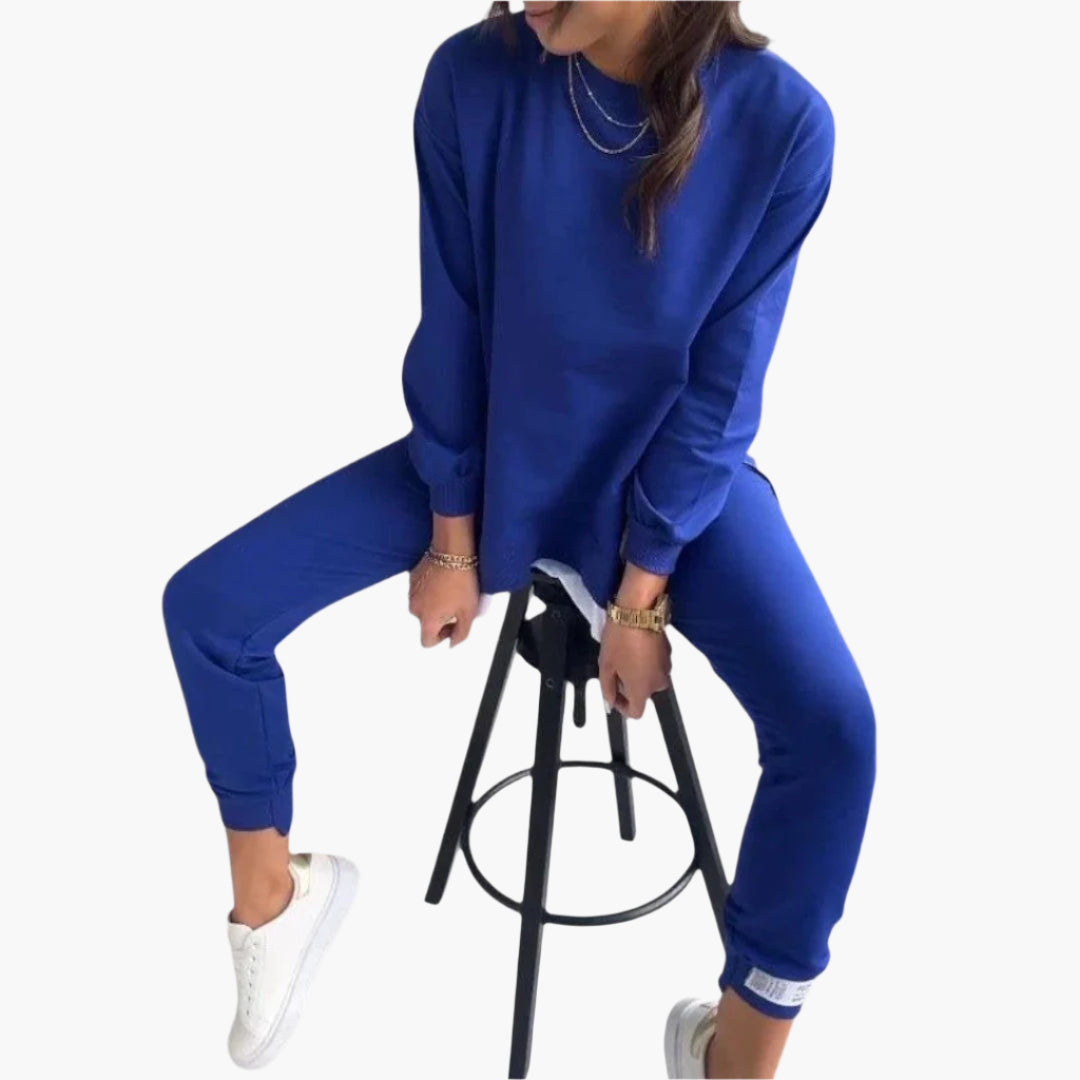 Women's Loungewear Set – Relaxed Fit Tracksuit for Everyday Comfort and Leisure