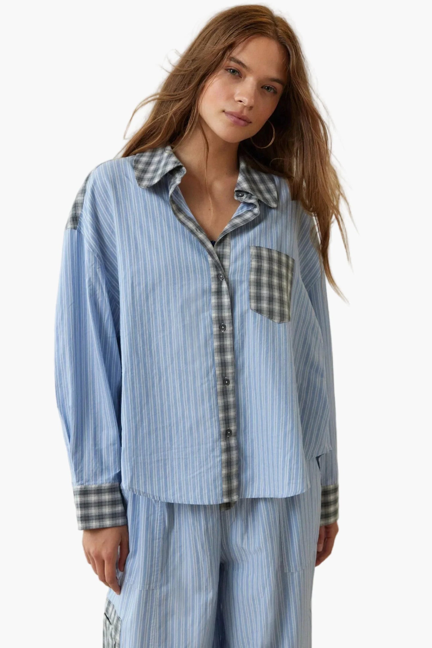 Women's Relaxed Fit Pajama Set with Plaid Accents – Casual Home & Sleepwear