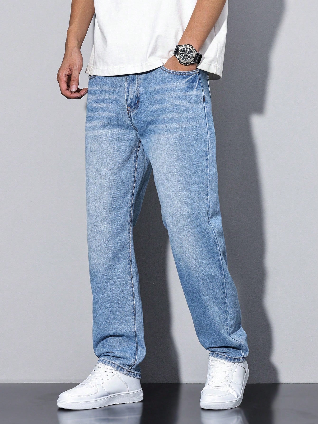 Men's Casual Straight Fit Jeans Relaxed Streetwear Style