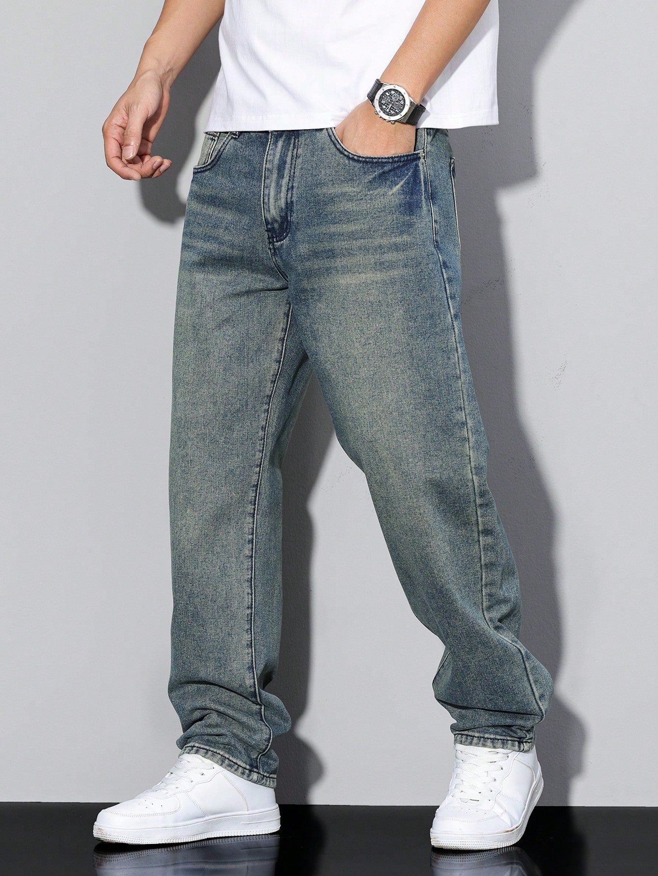 Men's Casual Straight Fit Jeans Relaxed Streetwear Style