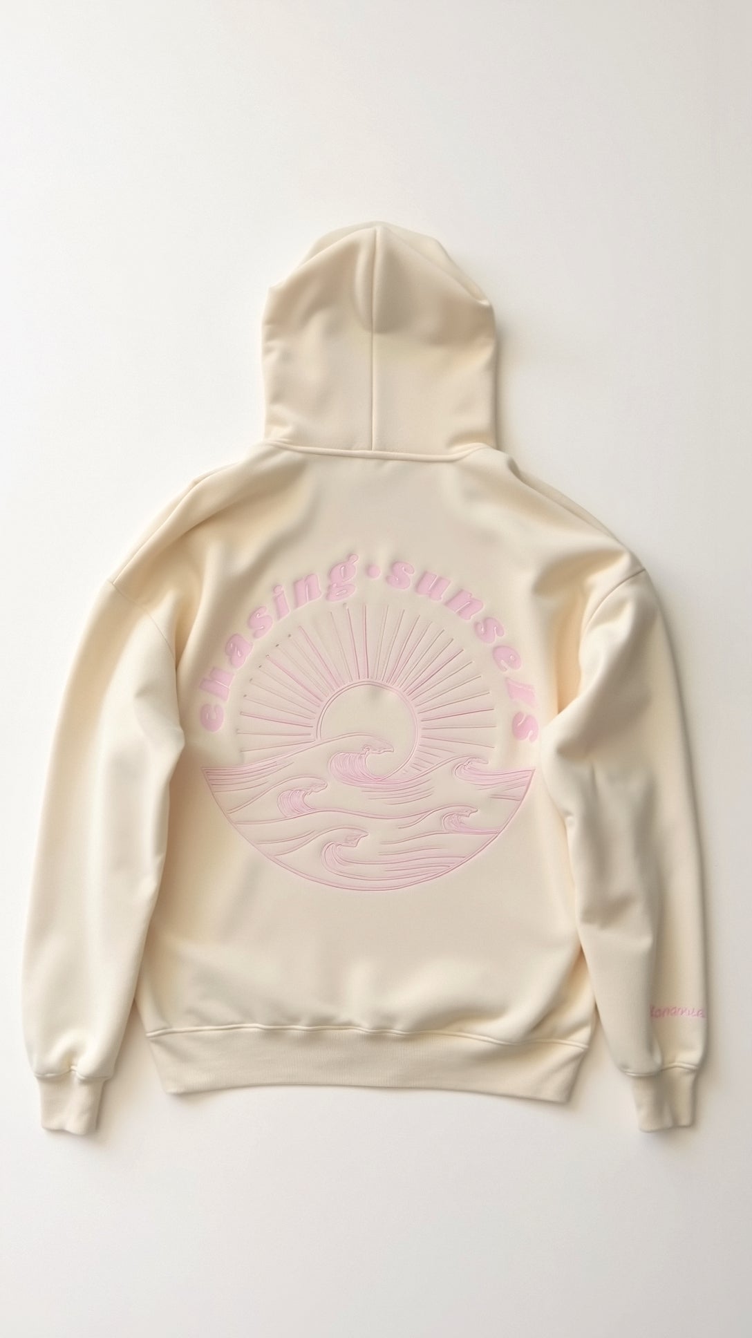 Women's Relaxed Fit Tropical Embroidered Hoodie – Casual Streetwear for Everyday and Travel
