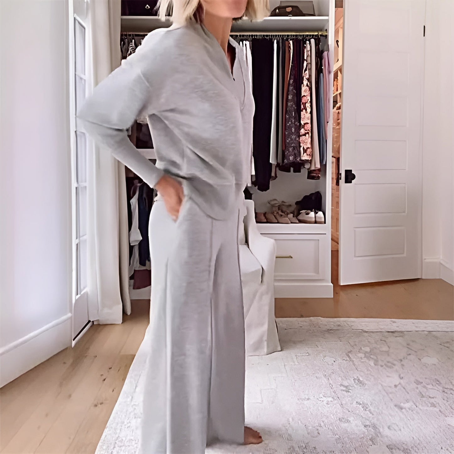 Women's Relaxed Fit Lounge Set V-Neck Top & Wide Leg Pants – Casual Comfort Outfit for Home & Travel