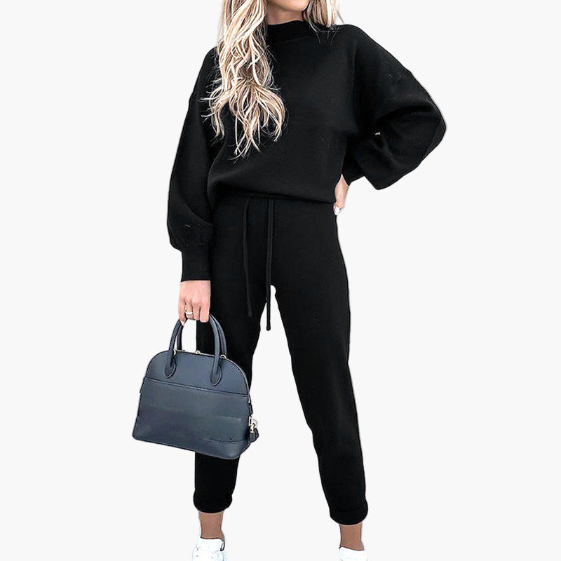 Women's Lounge Two-Piece Set – Casual Pullover and Jogger Pants, Relaxed Fit, Everyday Wear