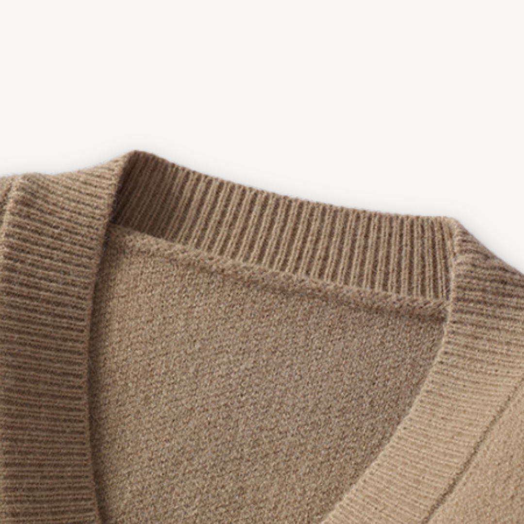 Men's Classic Button-Up Cardigan with Modern Accent Stitching – Versatile Everyday Style