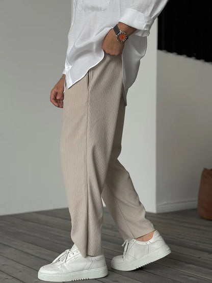 Men's Modern Pleated Relaxed Fit Trousers – Versatile Everyday Comfort Pants