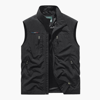 Men's Outdoor Utility Vest Sleeveless Travel and Adventure Style
