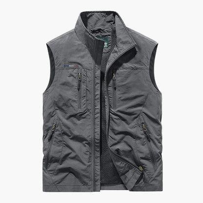 Men's Outdoor Utility Vest Sleeveless Travel and Adventure Style