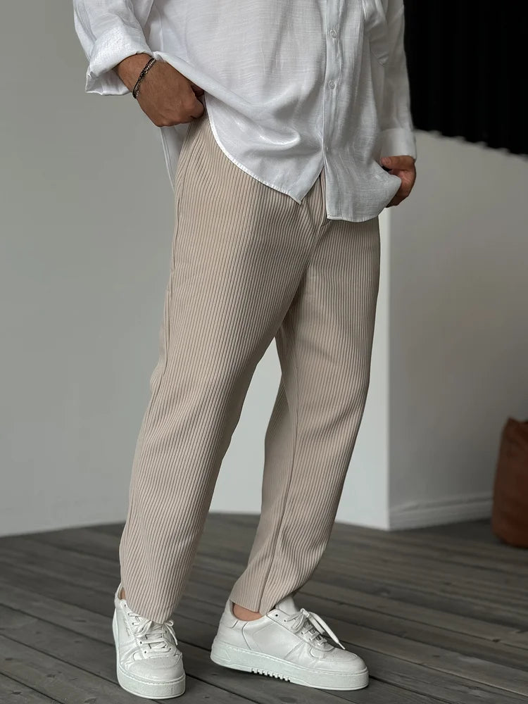 Men's Modern Pleated Relaxed Fit Trousers – Versatile Everyday Comfort Pants