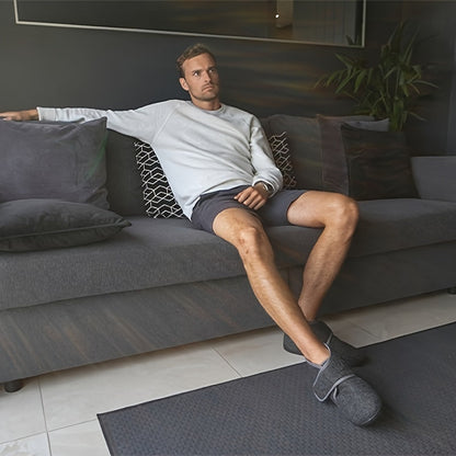 Men's Vintage Style House Slippers with Adjustable Strap for Comfort and Everyday Relaxation