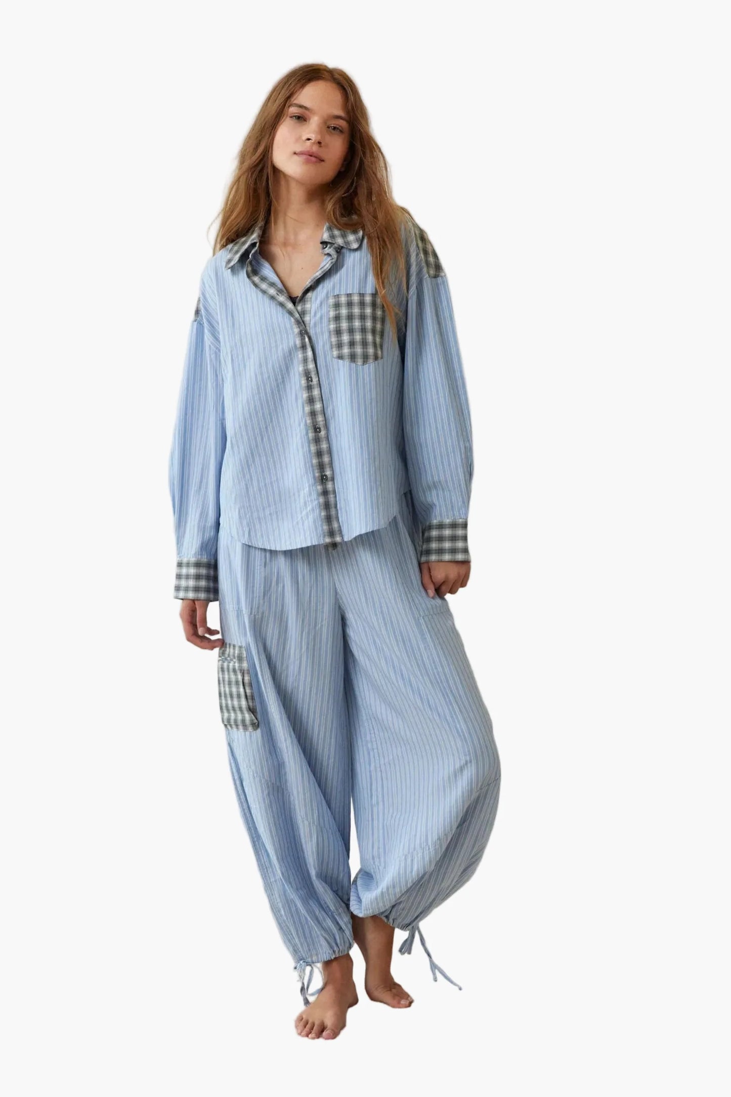 Women's Relaxed Fit Pajama Set with Plaid Accents – Casual Home & Sleepwear