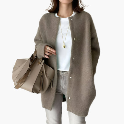 Women's Oversized Minimalist Cardigan – Trendy Casual Urban Style