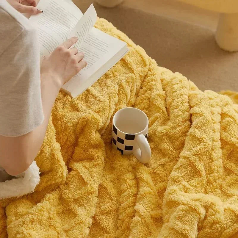 Unisex Luxury Winter Cozy Blanket for Bedroom and Sofa – Extra Thick Plush Comforter