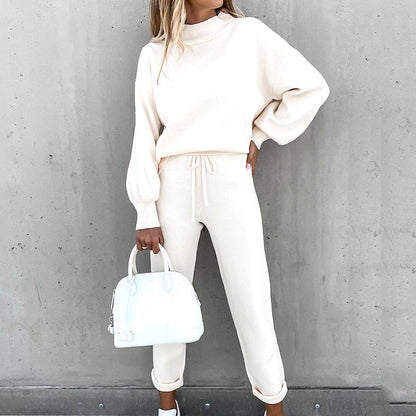 Women's Lounge Two-Piece Set – Casual Pullover and Jogger Pants, Relaxed Fit, Everyday Wear